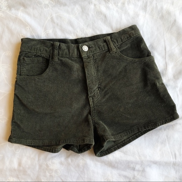 NWT Brandy Melville Green Corduroy Shorts - Picture 1 of 2